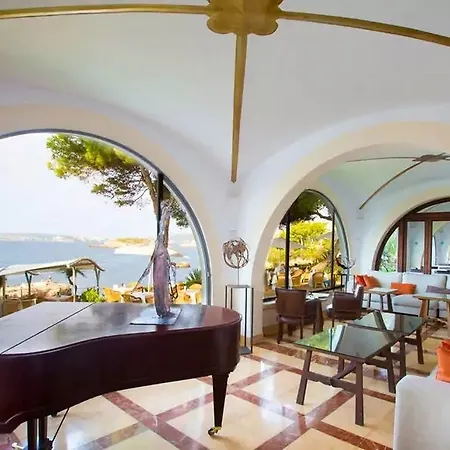 Hotel Bendinat 4*